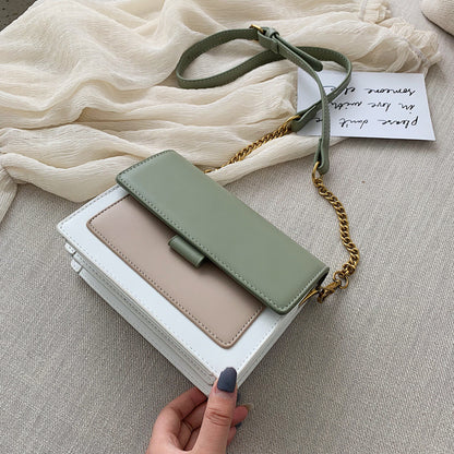 Bolso bandolera con cadena